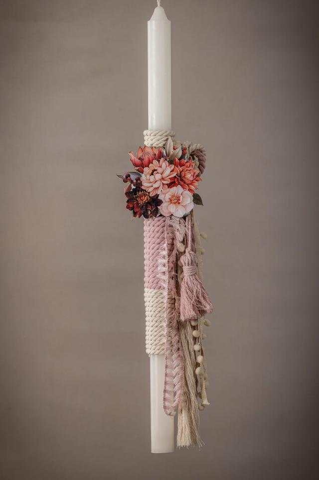 Rustic Λαμπάδα Βάπτισης με Χειροποίητη Πλέξη & Floral Σύνθεση