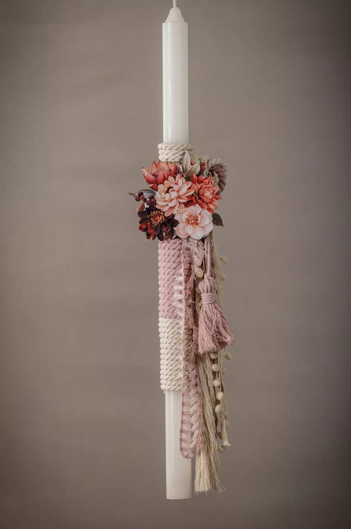 Rustic Λαμπάδα Βάπτισης με Χειροποίητη Πλέξη & Floral Σύνθεση - 1721